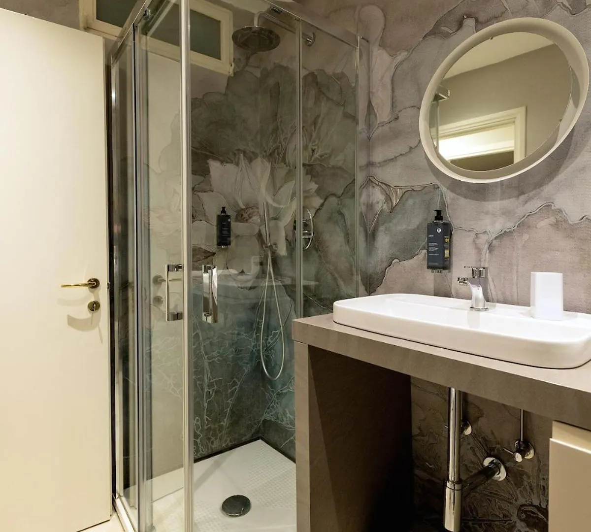Sant'Anna Studio Apartment Parma Italy