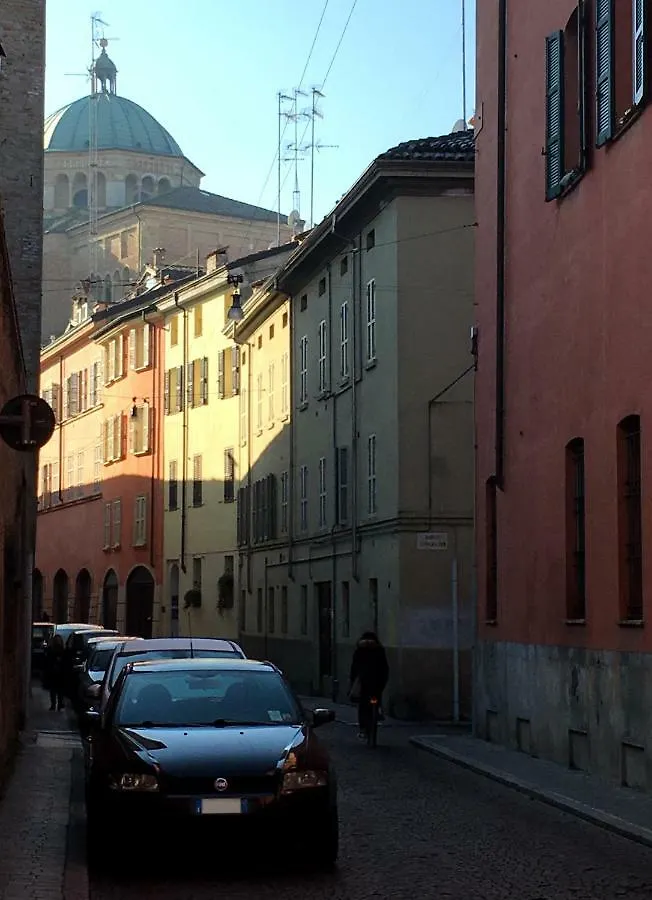 Sant'Anna Studio Apartment Parma 0*,
