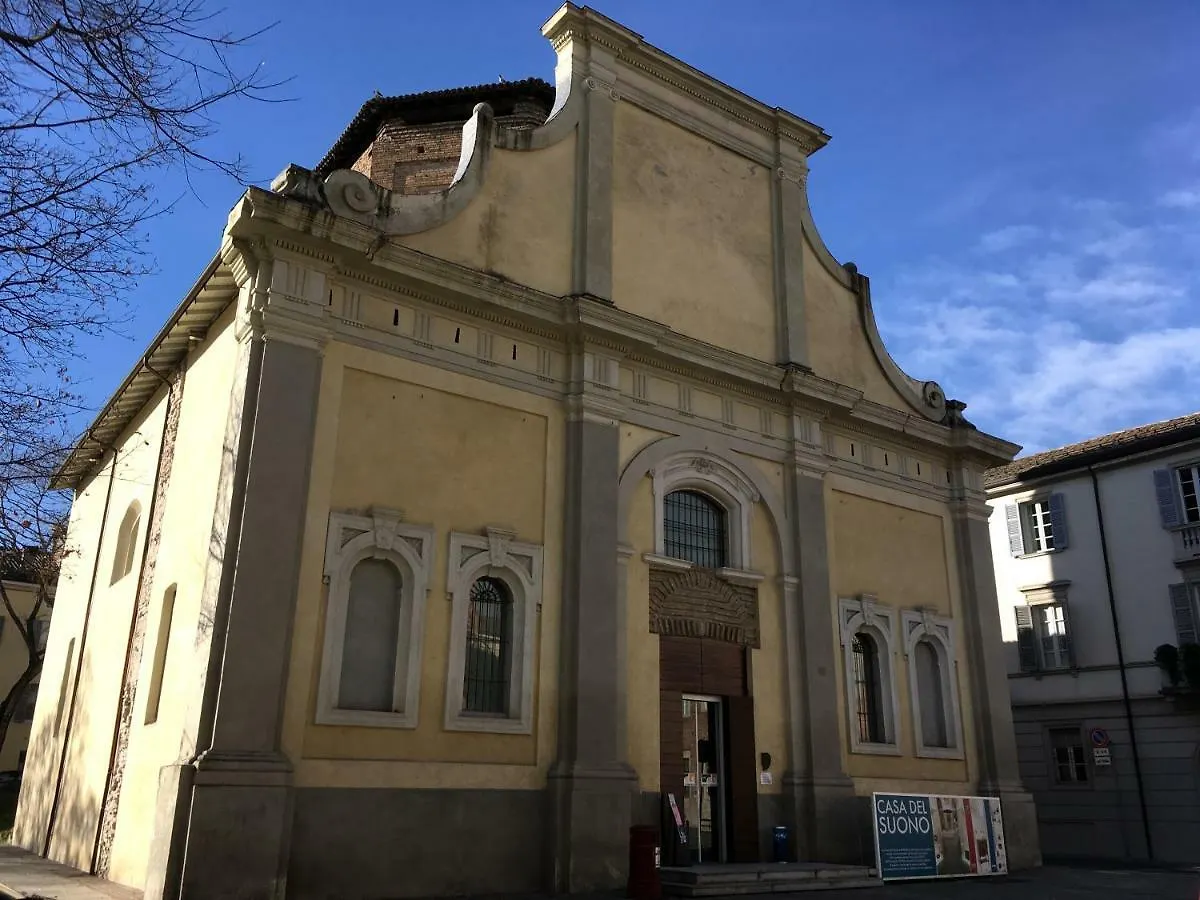 Sant'Anna Studio Apartment Parma Italy